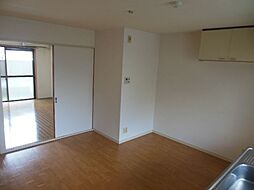 グレースフル 302 3階2DKのリビング/ダイニング