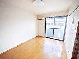 ジュネスI 203 2階1Kのリビング/ダイニング