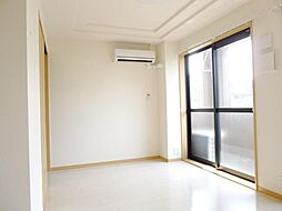 京王相模原線 稲城駅 徒歩17分の賃貸マンション 1階1LDKのリビング/ダイニング