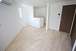 ナチュラルハウス落合 203 2階1LDKのリビング/ダイニング