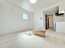 西武新宿線 南大塚駅 徒歩13分の賃貸アパート 2階1LDKのリビング/ダイニング