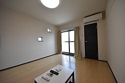 京王線 調布駅 バス19分 天文台裏下車 徒歩6分の賃貸アパート 1階1Kのリビング/ダイニング