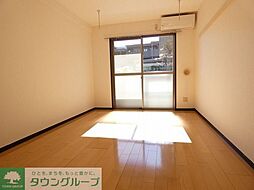 多摩都市モノレール 万願寺駅 徒歩6分の賃貸マンション 1階1Kのリビング/ダイニング