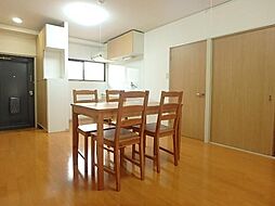 プレイリーハイムII 211 2階3DKのリビング/ダイニング