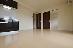 ロイヤルパーク 1階1LDKのリビング/ダイニング