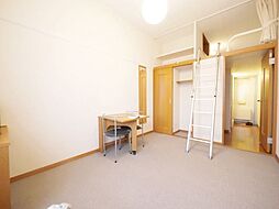 レオパレスＣｏｍｏ 201 2階1Kのリビング/ダイニング