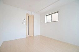 オール　プロパティ 101 1階1Kのリビング/ダイニング