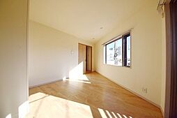 小田急小田原線 千歳船橋駅 徒歩17分の賃貸マンション 4階1DKのリビング/ダイニング