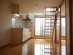 京王線 柴崎駅 徒歩3分の賃貸アパート 2階2LDKのリビング/ダイニング