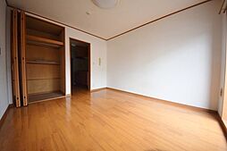 京王線 西調布駅 徒歩5分の賃貸アパート 1階1Kのリビング/ダイニング