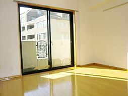 小田急小田原線 祖師ヶ谷大蔵駅 徒歩8分の賃貸マンション 3階1Kのリビング/ダイニング