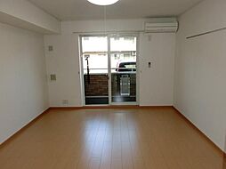 小田急小田原線 狛江駅 徒歩5分の賃貸アパート 1階ワンルームのリビング/ダイニング