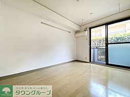 メゾンクアトロ 103 1階ワンルームのリビング/ダイニング