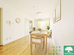 テラ・ホームズ旗の台 301 3階1LDKのリビング/ダイニング