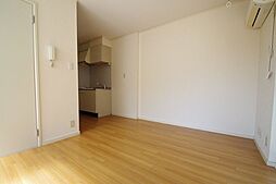 ファインクレストB 201 2階1Kのリビング/ダイニング