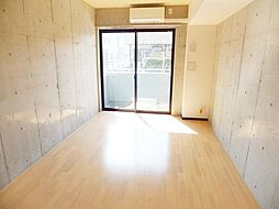 クロビル 302 3階1Kのリビング/ダイニング