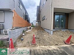 15 / 23