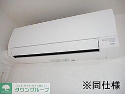 メイ・ガーデンII 1階1Kのリビング/ダイニング