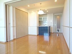 東京メトロ丸ノ内線 荻窪駅 バス5分 日産自動車前下車 徒歩4分の賃貸マンション 7階1SDKのリビング/ダイニング