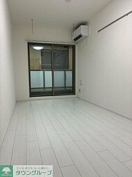 ラグゼフラット東六郷 106 1階1Kのリビング/ダイニング