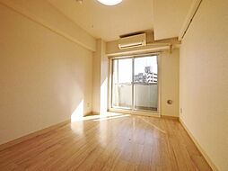 東急目黒線 新丸子駅 徒歩8分の賃貸マンション 3階ワンルームのリビング/ダイニング