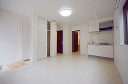 キャメル久米川 101 1階ワンルームのリビング/ダイニング