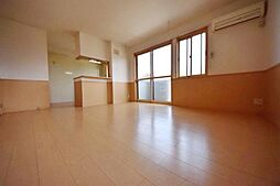 サンモールプラザB 201 2階1LDKのリビング/ダイニング