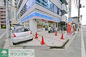ローソン川越脇田本町店 徒歩3分。コンビニ 230m