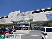 イオン入間店 徒歩8分。スーパー 590m
