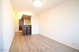 アヴァンス千住緑町 1階2LDKのリビング/ダイニング