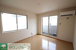 ブルーバード 2階1Kのリビング/ダイニング