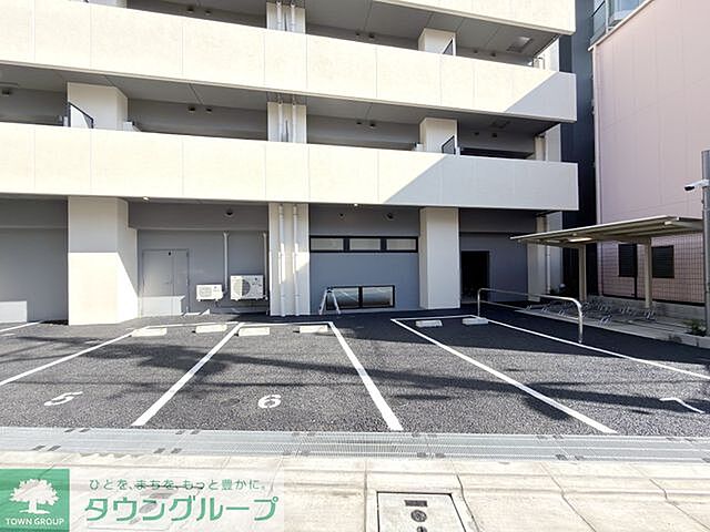 23 / 31