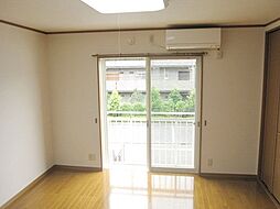 メゾンドゥフルール 101 1階1DKのリビング/ダイニング