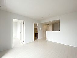 オーパスホームズ武蔵小金井 301 3階2LDKのリビング/ダイニング