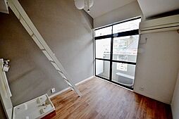 レーヴ国分寺 102 1階ワンルームのリビング/ダイニング