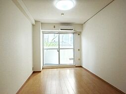 JR中央線 三鷹駅 徒歩5分の賃貸マンション 8階1Kのリビング/ダイニング