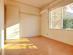 メイプルハウス 1 1階1Kのリビング/ダイニング