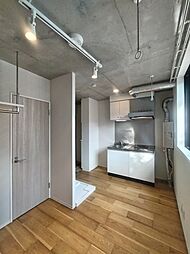 アイリス王子神谷 101 1階ワンルームのリビング/ダイニング