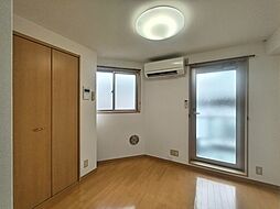 ドミール六番館 501 5階ワンルームのリビング/ダイニング