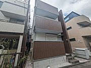 ◆2018年3月築の3階建てアパート◆
