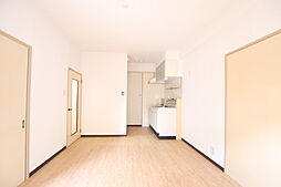 柳沢ハイム 101 1階2LDKのリビング/ダイニング