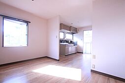 ティーコートみゆきＡ 201 2階1LDKのリビング/ダイニング