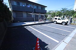 8 / 8