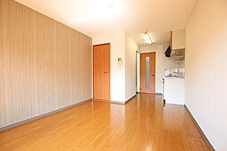 アーバンフラット 206 2階ワンルームのリビング/ダイニング