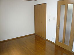 ファインフラット 101 1階1Kのリビング/ダイニング