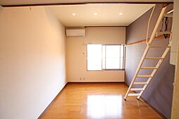 セゾンアタカ 102 1階ワンルームのリビング/ダイニング