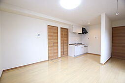 プランドールＺｏｏ 101 1階1SLDKのリビング/ダイニング