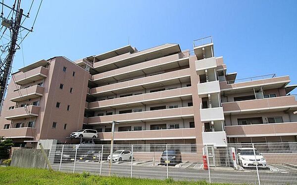 大好きなペットと一緒にお引越し！ペット設備充実のマンションです