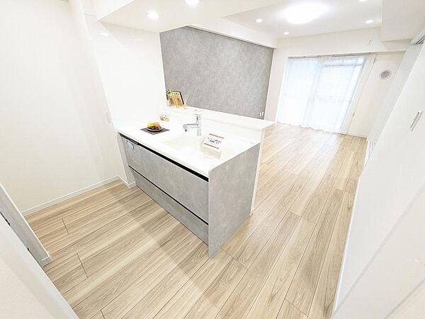 使いやすさと収納力を兼ね備えたキッチン。