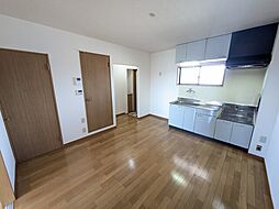 クオリティI 202 2階2DKのリビング/ダイニング